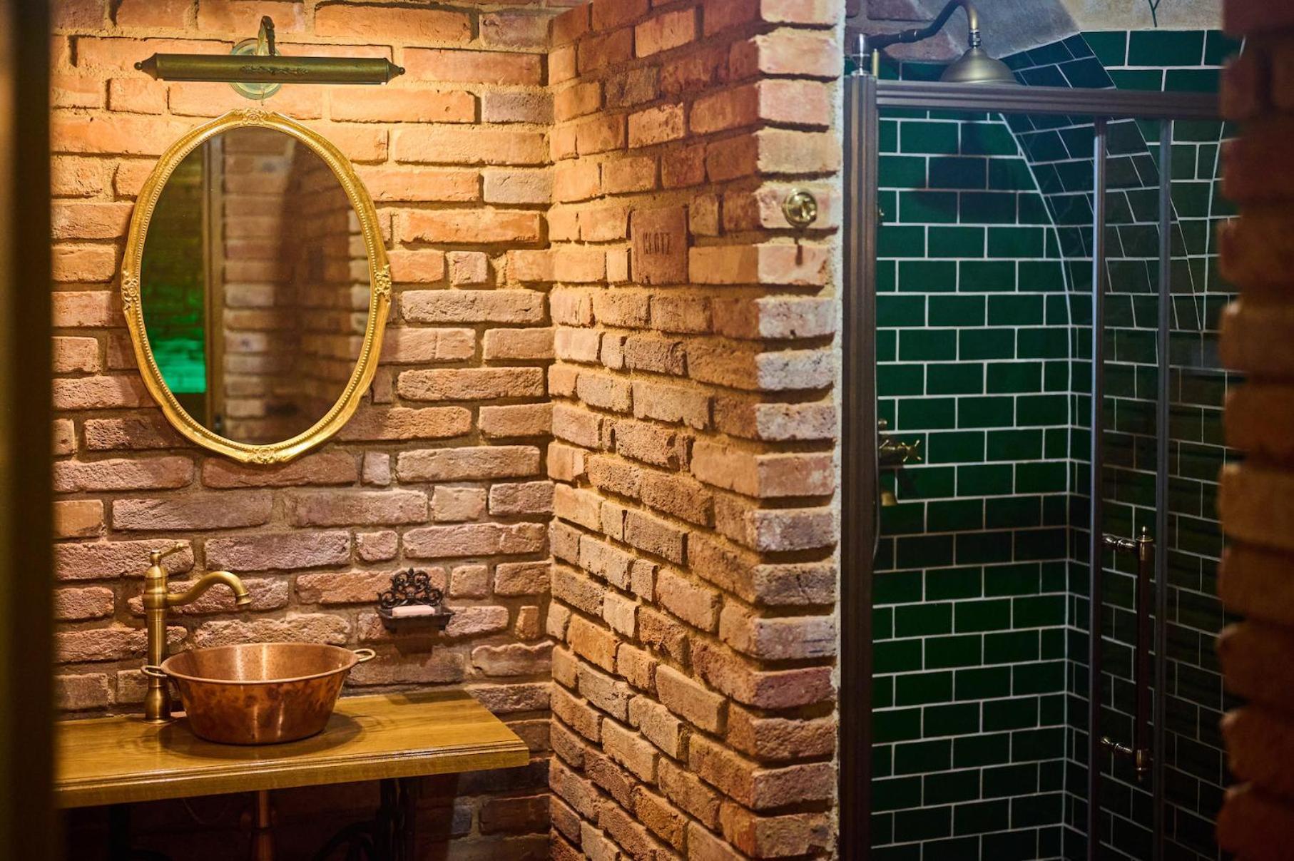 Spa Beerland - At The Golden Lamb Plzeň Extérieur photo